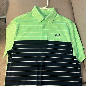Like new Under Armour shirt size Medium